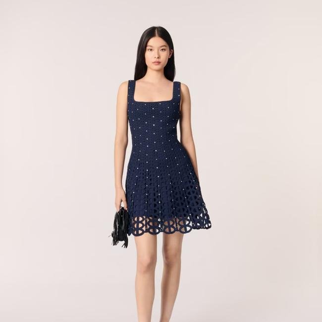 Vestido corto de Maje, 284 euros.