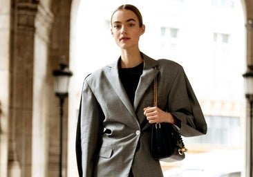 Cómpralas ahora, estrénalas en otoño: las blazers más bonitas de las rebajas para un fondo de armario de sobresaliente