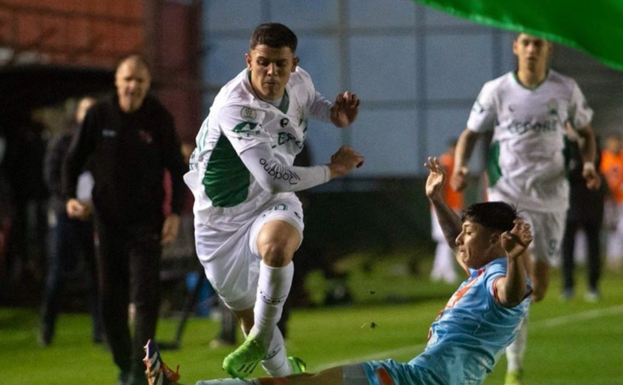 Ferro perdió ante Arsenal.