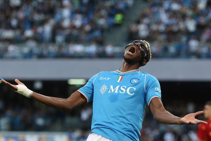 Osimhen tuvo un gran paso por el Napoli.