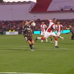La otra polémica del Instituto-Platense: mano en el gol del empate