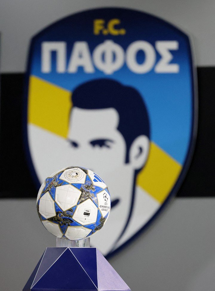El escudo del Pafos. (REUTERS)