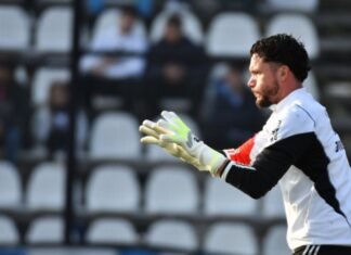 La particular reacción de Ledesma al observar a Armani en los penales