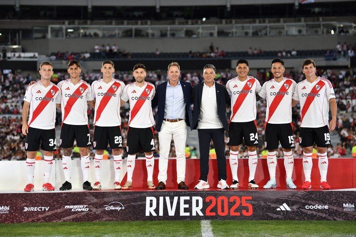La presentación de los refuerzos de River, con Gallardo y Jorge Brito. Prensa River.