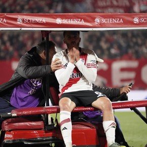Confirmado: Pezzella sufrió la rotura de ligamento cruzado anterior de su rodilla izquierda 