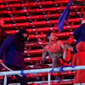 Drama y locura en Independiente-U de Chile: hay heridos graves