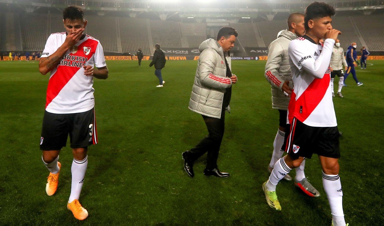 El sufrimiento de River tras la caída (REUTER).