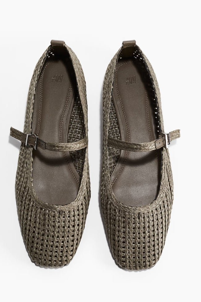 Zapatos planos de H&M (24,99 euros)