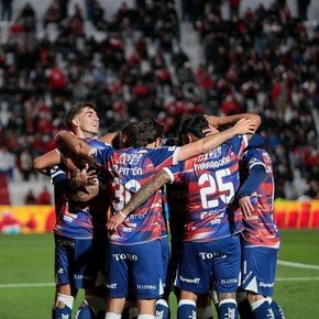 Desde Unión advierten a River: "Practicamos penales todos los jugadores" y "tenemos un dato de Armani"