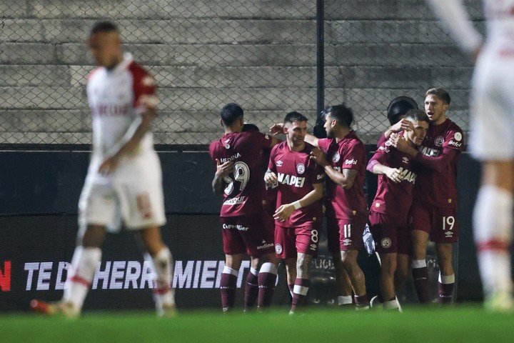 El Granate metió dos golazos.