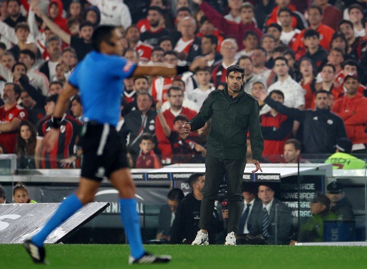 Ferreira valoró el triunfo en el Monumental (REUTERS/Agustin Marcarian).