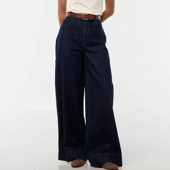 Pantalón negro con rib de Kiabi, 25 euros.