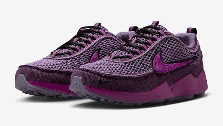 Carlos Alcaraz Es Todo Un Icono En La Cancha Y Nike Adopta El Estilo De Su Color Favorito Para Ofrecernos El Color Clave En Las Zapatillas Que Llevaremos El Resto Del Ano El Purpura Vivido