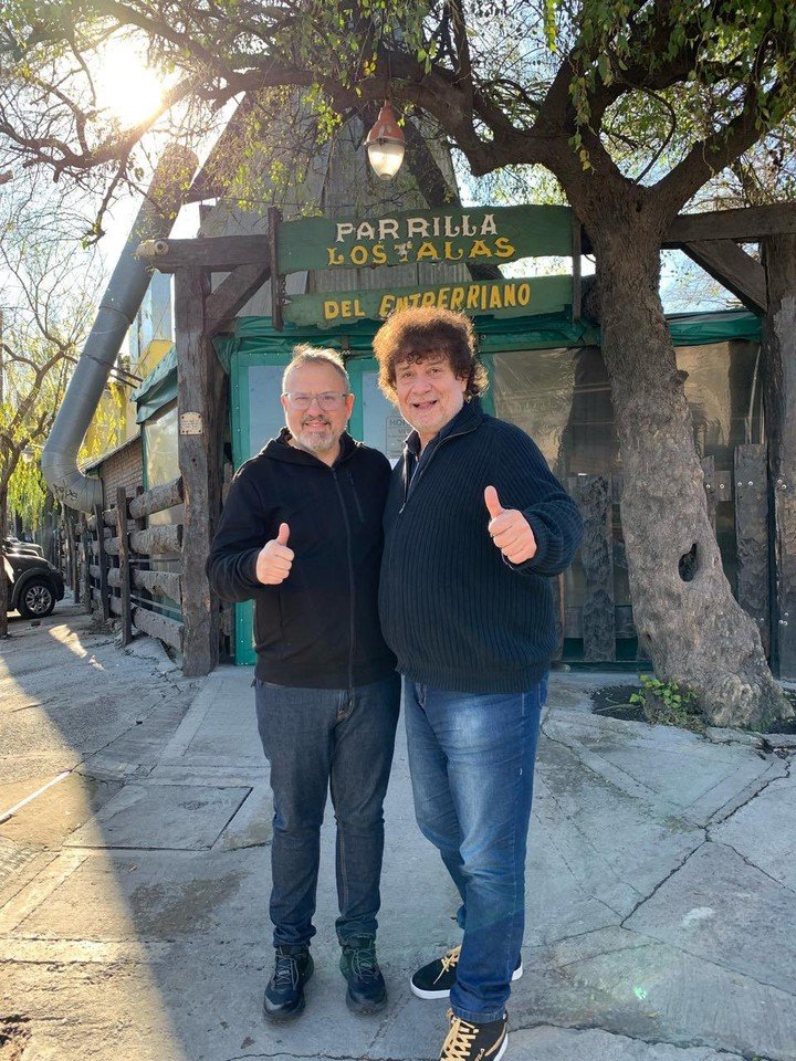 Daniel Mollo junto a Valenzuela, otro referente de la Libertad Avanza.
