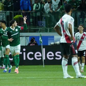 Golpe al mentón de River: afuera de la Copa Libertadores