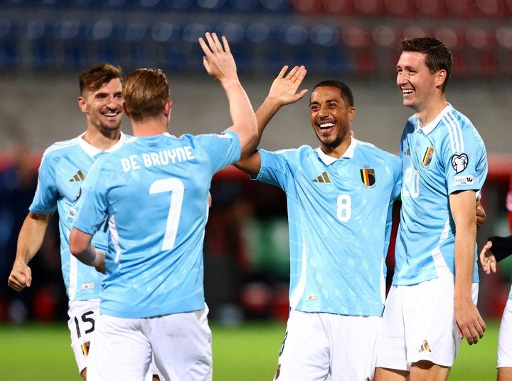 Bélgica y una goleada por 6-0 frente a Liechtenstein para acomodarse en el grupo.