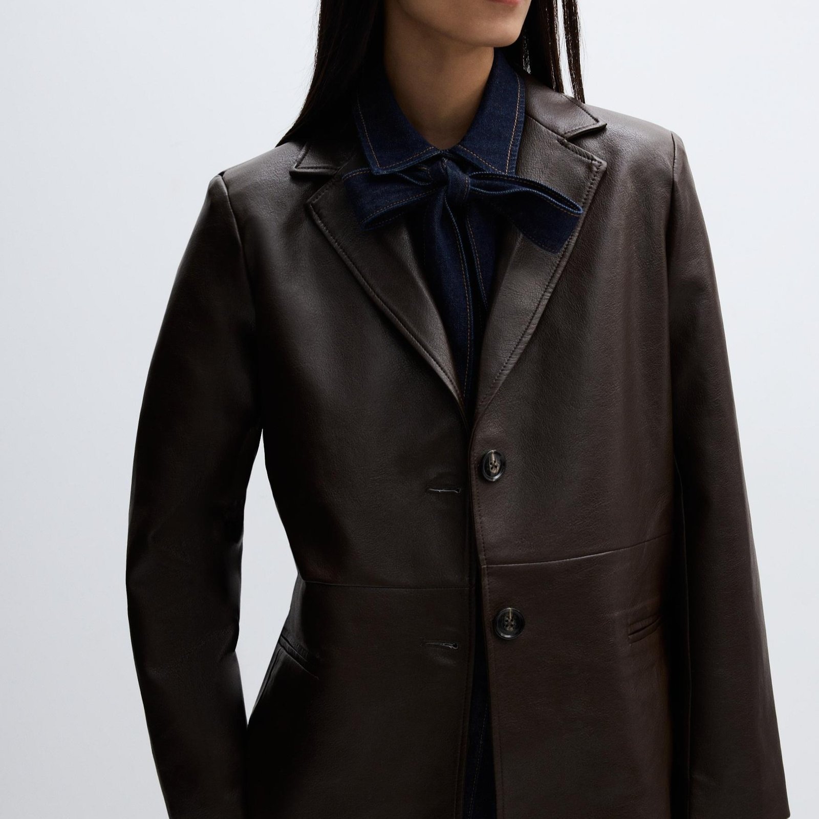 Blazer efecto piel