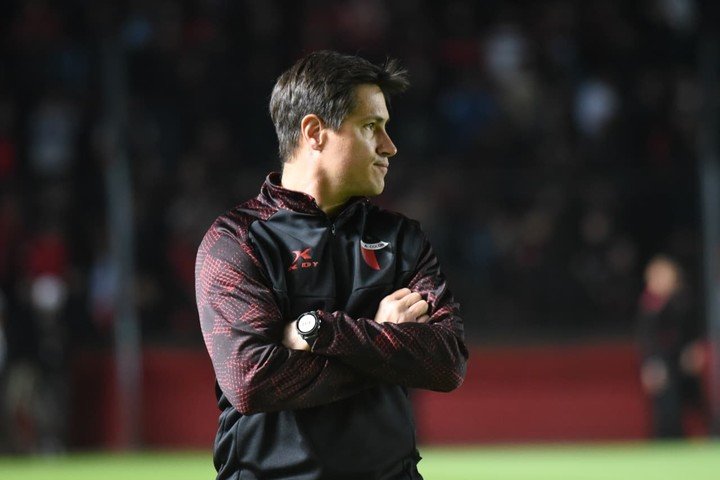 Ezequiel Medrán, deté de Colón.