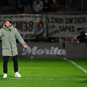 La frustración de Kily González tras la derrota que sufrió Platense ante Godoy Cruz