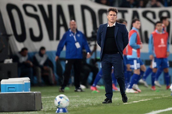 Guillermo ante Racing. (Foto: EFE)