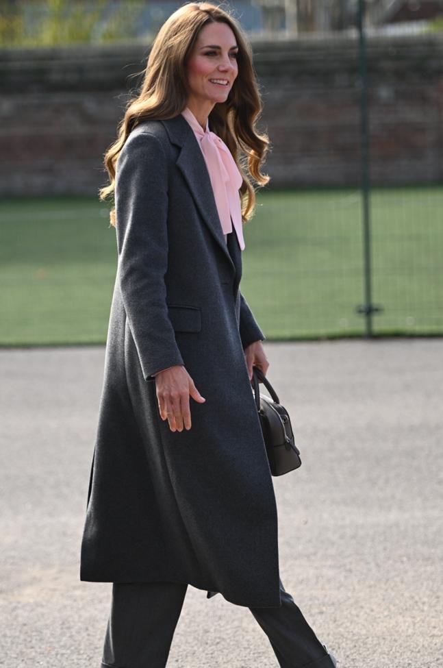 El look de oficina de Kate Middleton