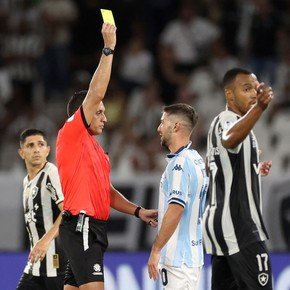 Árbitros para cuartos de final de la Libertadores: dos conocidos con los argentinos