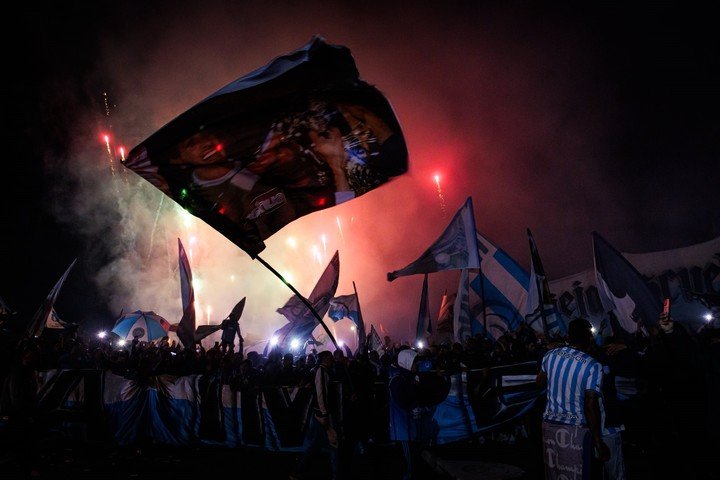 El banderazo de la gente.