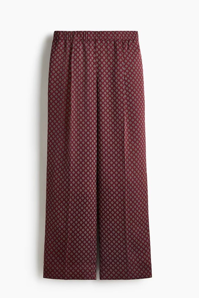 Pantalón estampado de Zara (22,99 euros)