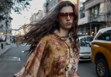 Las compras de Stradivarius de la semana: camisas de rayas, faldas con estampado de leopardo y pantalones para estrenar el otoño