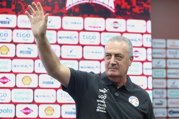 Alfaro, el DT de Paraguay (EFE).