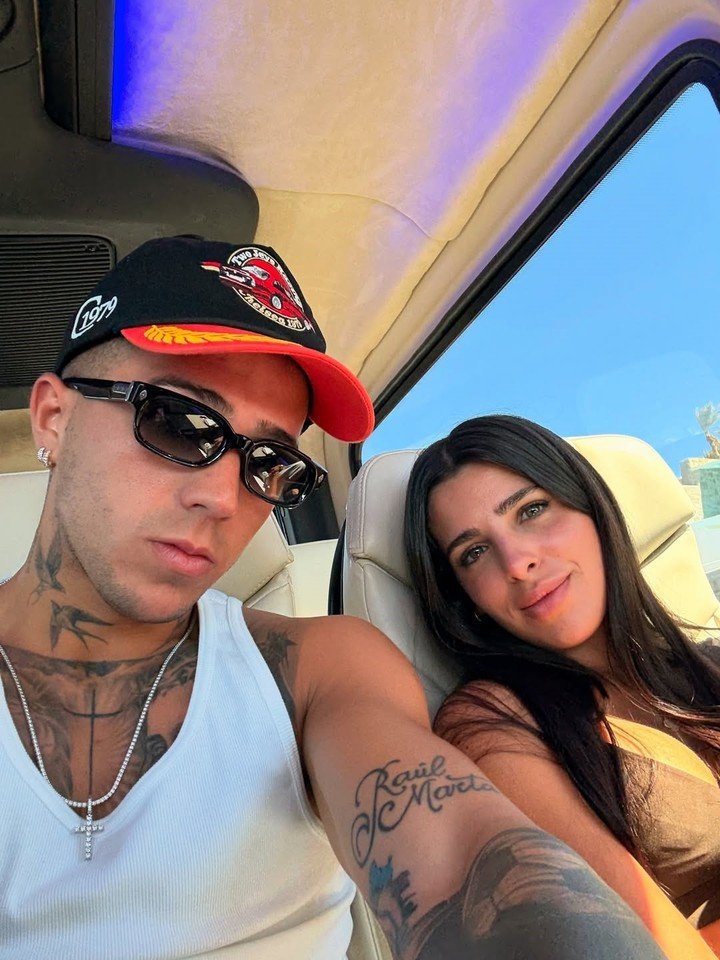 Enzo Fernández de vacaciones en Grecia (sin Instagram).