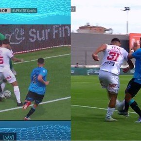 Video: insólito el gol que le anularon a Belgrano ante Barracas