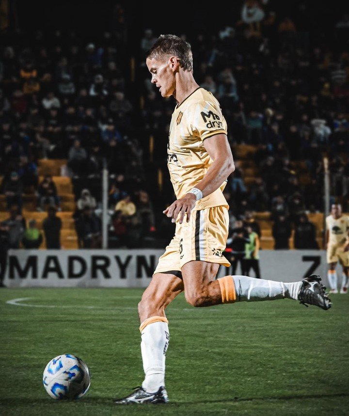 Alejandro Gutiérrez en Deportivo Madryn. (FOTO: Instagram)