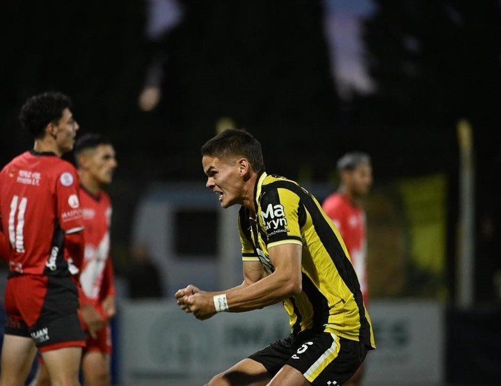 Alejandro Gutiérrez en Deportivo Madryn. (FOTO: Instagram)