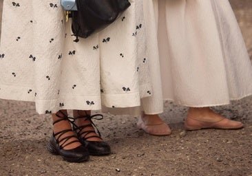 Vuelven las bailarinas para este otoño 2025 y estos son los modelos que más se van a llevar