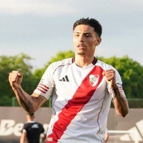 Ruberto, otra vez titular y gol en la Reserva de River ante la mirada de Gallardo y Francescoli
