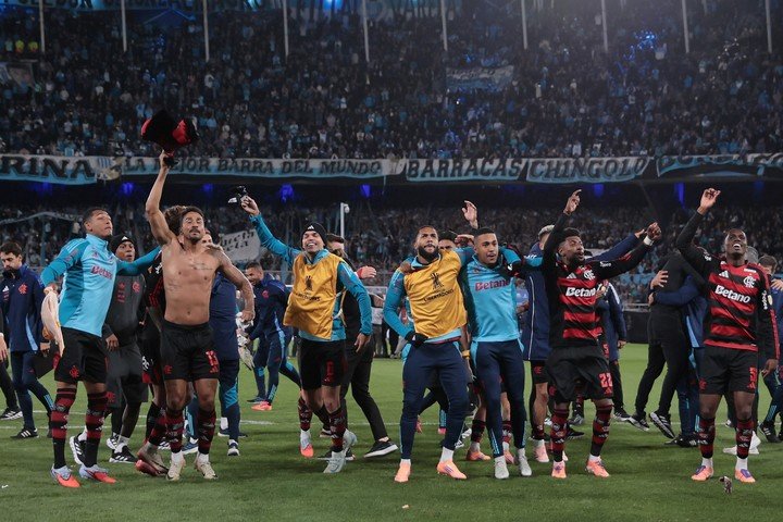 Flamengo festeja la clasificación a la final (EFE).