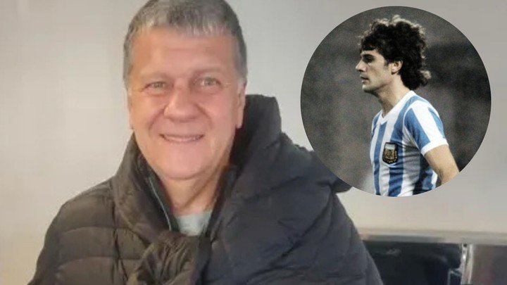 Osvaldo Rinaldi con Olé.