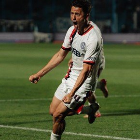 Respira San Lorenzo: le ganó a Atlético Tucumán y se metió de nuevo en puestos de copas