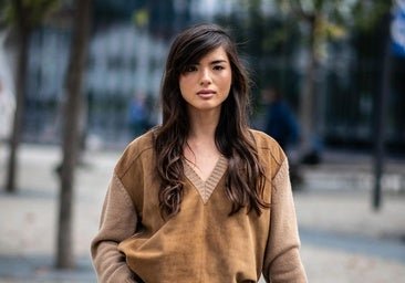 Jerséis de cuello en pico: qué colores triunfarán este otoño