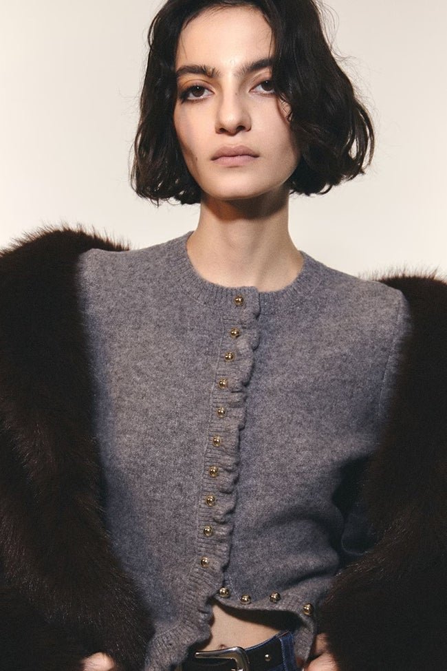 Chaqueta gris de Sfera (25,99 euros)