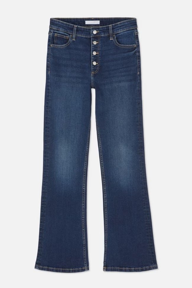 Vaqueros con botones de Primark (20 euros)