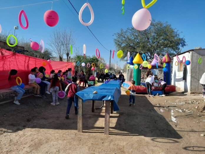 «Mami Lili»: un corazón de pie por los niños del barrio Ampliación Yapeyú