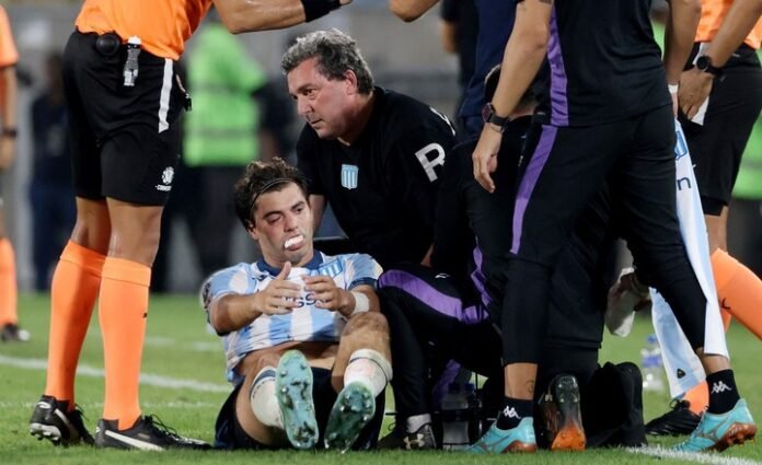 Más allá del golpe, Racing está vivo
