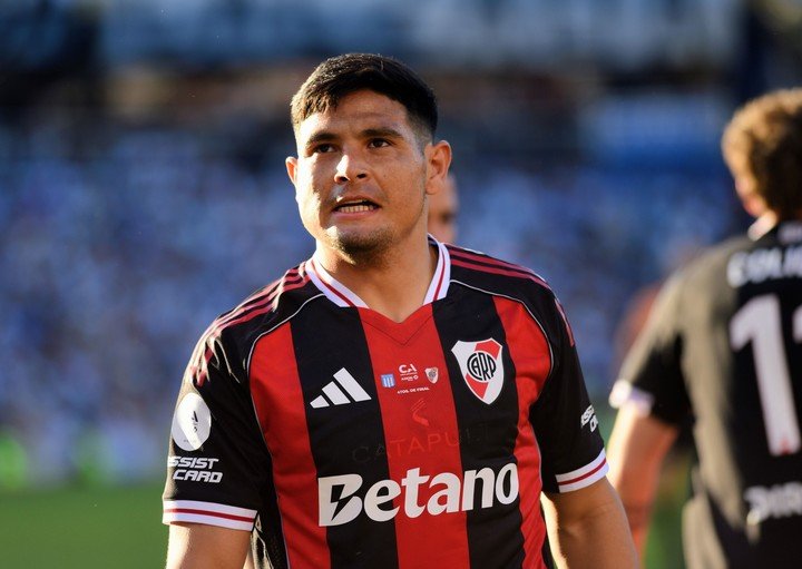 El festejo del gol de Salas para River contra Racing (Fotobaires).