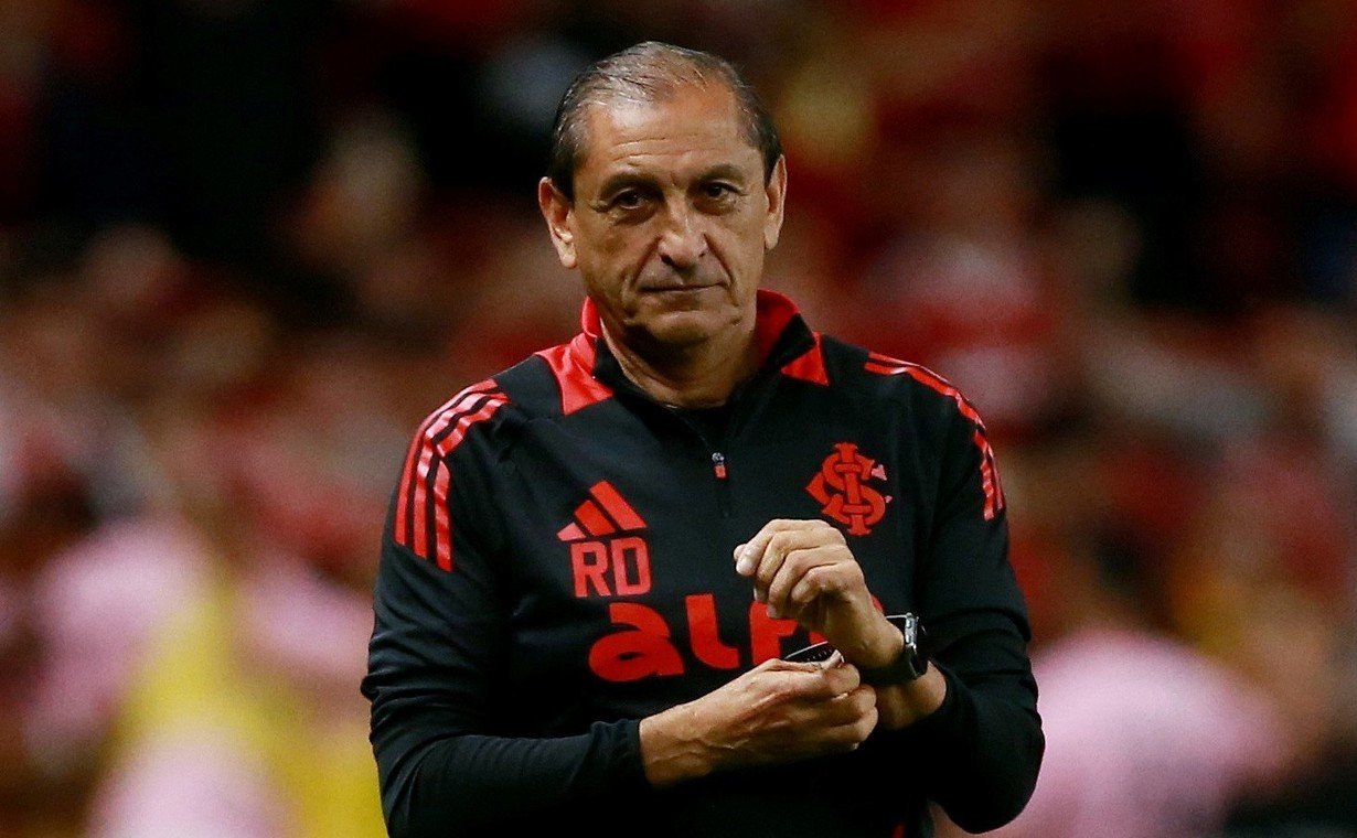 Ramón Díaz, en Inter de Porto Alegre. (Foto: REUTERS/Diego Vara)