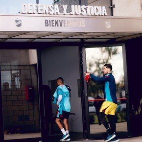 Flamengo: entrenamiento en el predio de Defensa y Justicia y el probable equipo ante Racing