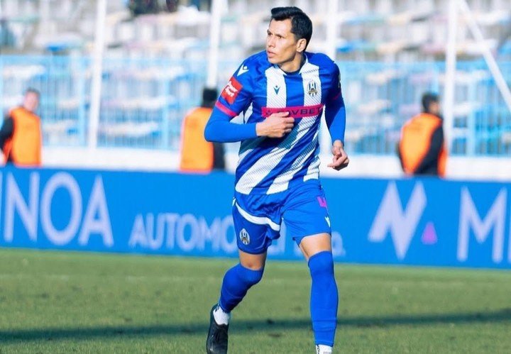 Sigali, a sus 38 años, juega en el Lokomotiv. Se recupera de una lesión.