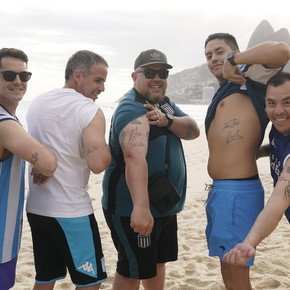 Hinchas de Racing en Ipanema: ilusión intacta y una historia especial con Costas