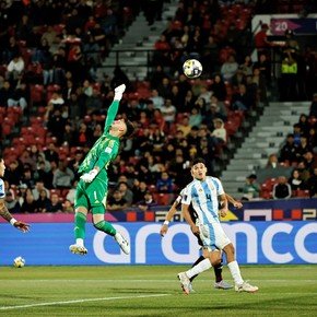 Las dos dos atajadas clave de Barbi: quién es el arquero del Sub 20